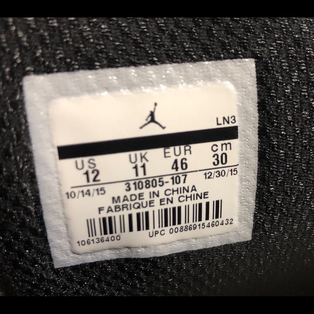 AIR JORDAN 10 Retro 'Charlotte Hornets' Sneakers. - Picture 9 of 10